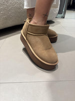 Stivaletto mini con platform