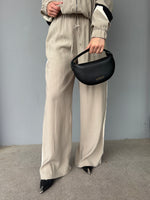 Pantalone con banda laterale