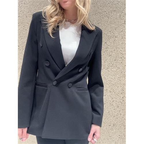 Completo elegante strutturato