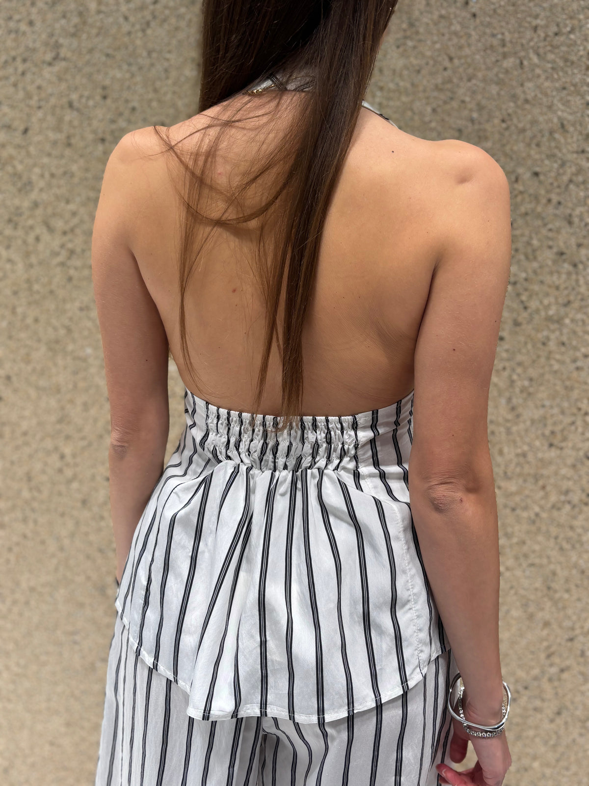 Top con scollo e schhiena scoperta