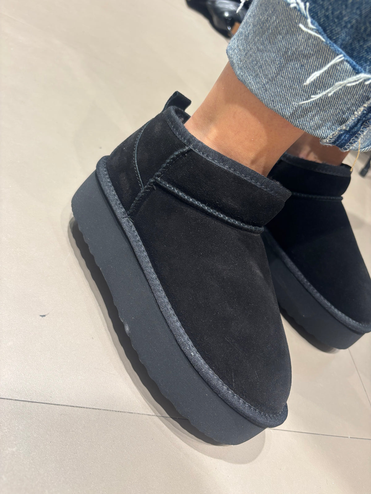 stivaletto mini con platform