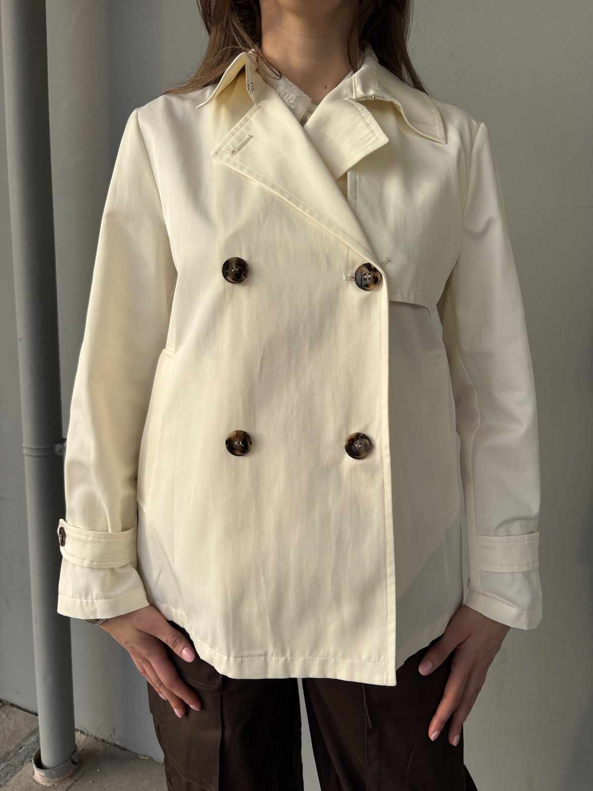 Trench corto