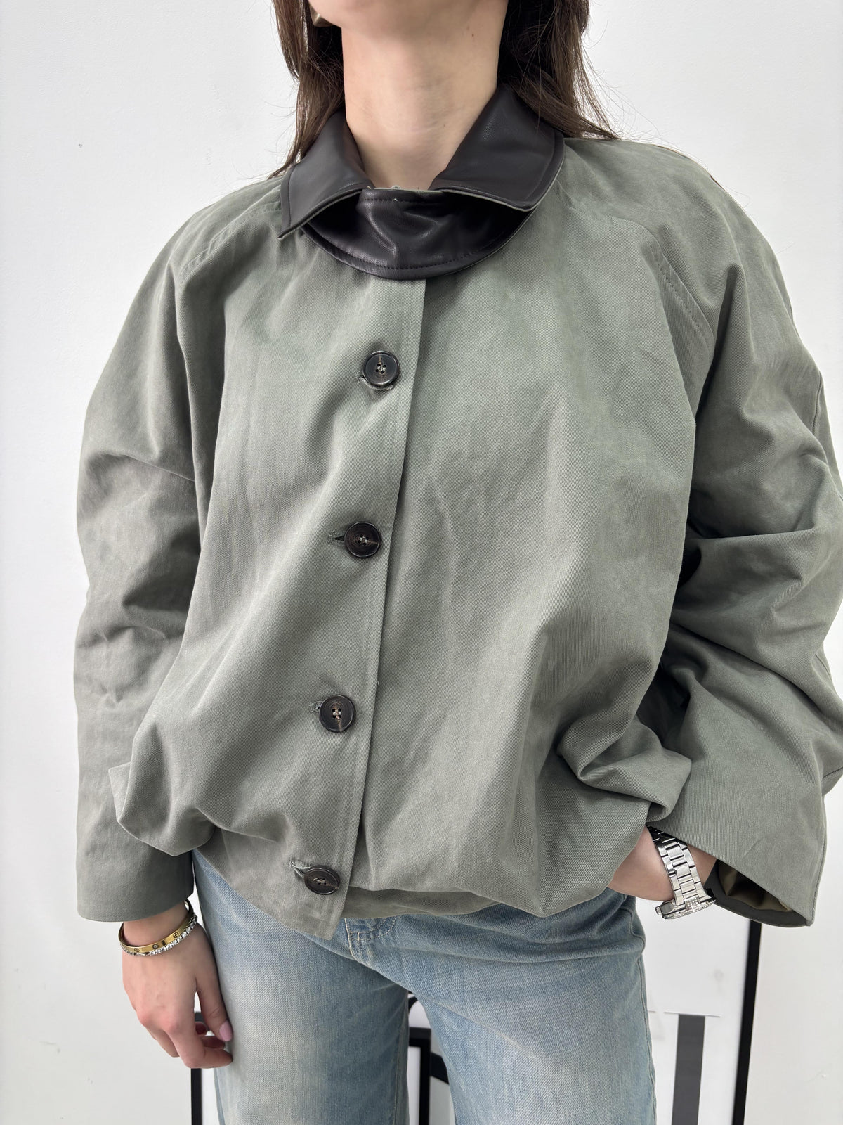 Bomber in canvas