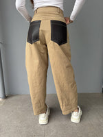 Pantalone worker con tasche in ecopelle