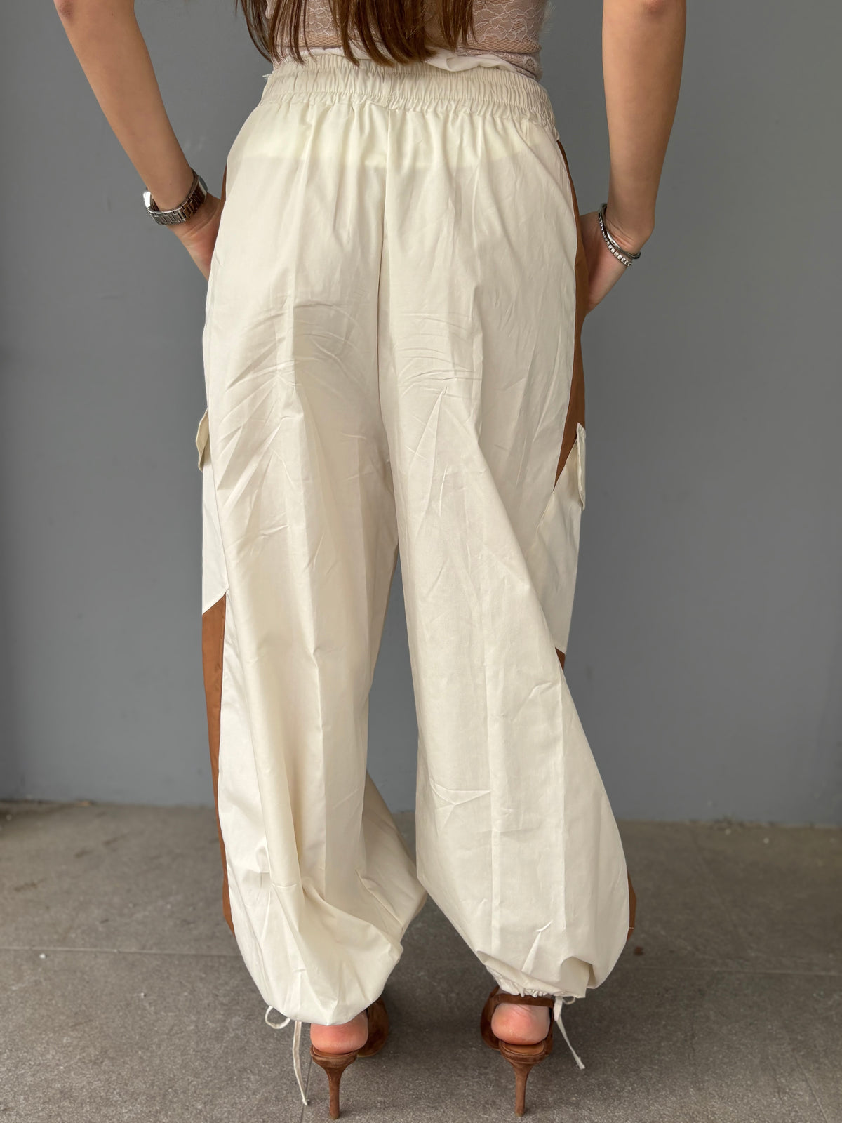 Pantalone cargo bicolor