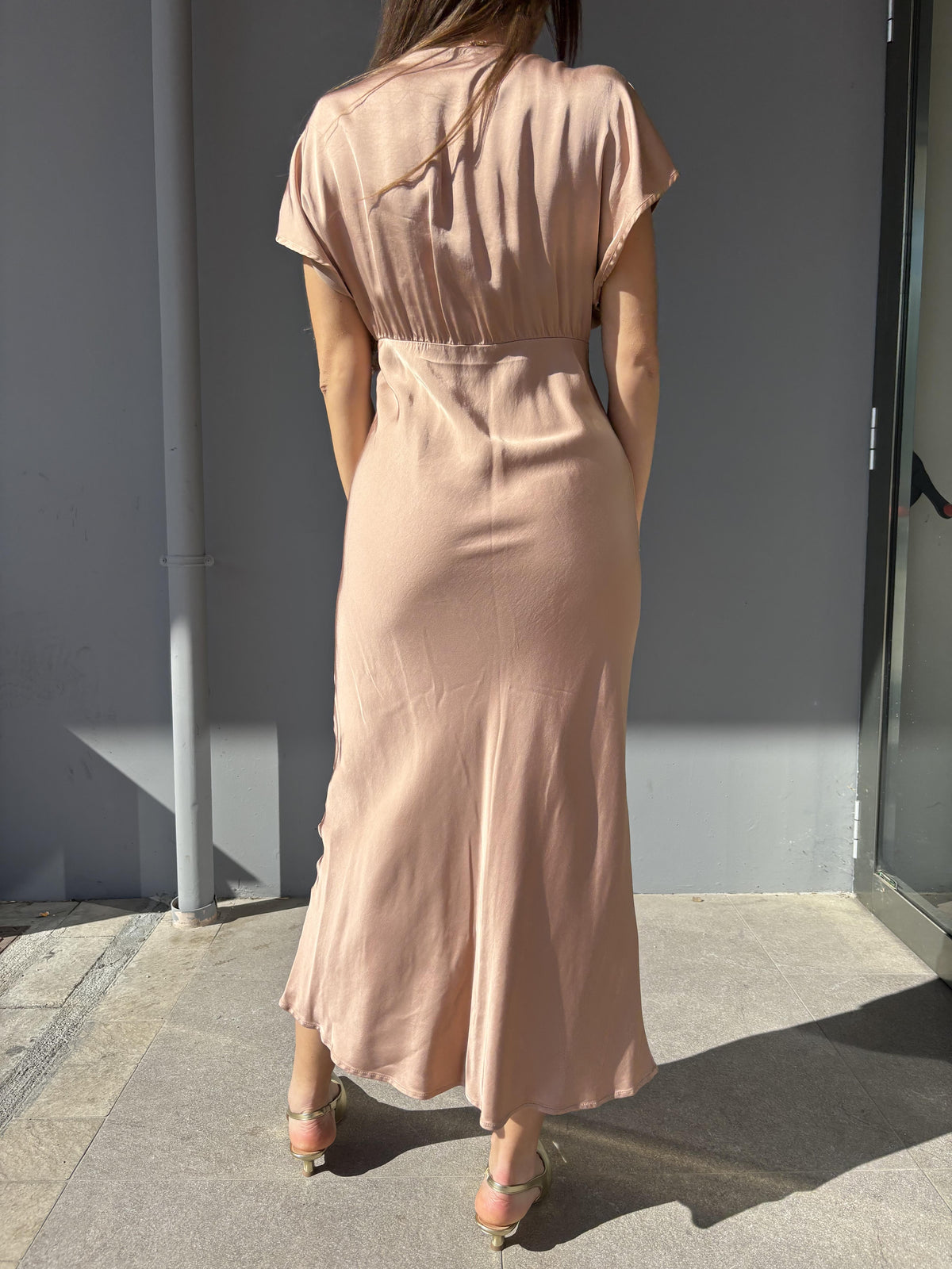 Abito manica corta in satin