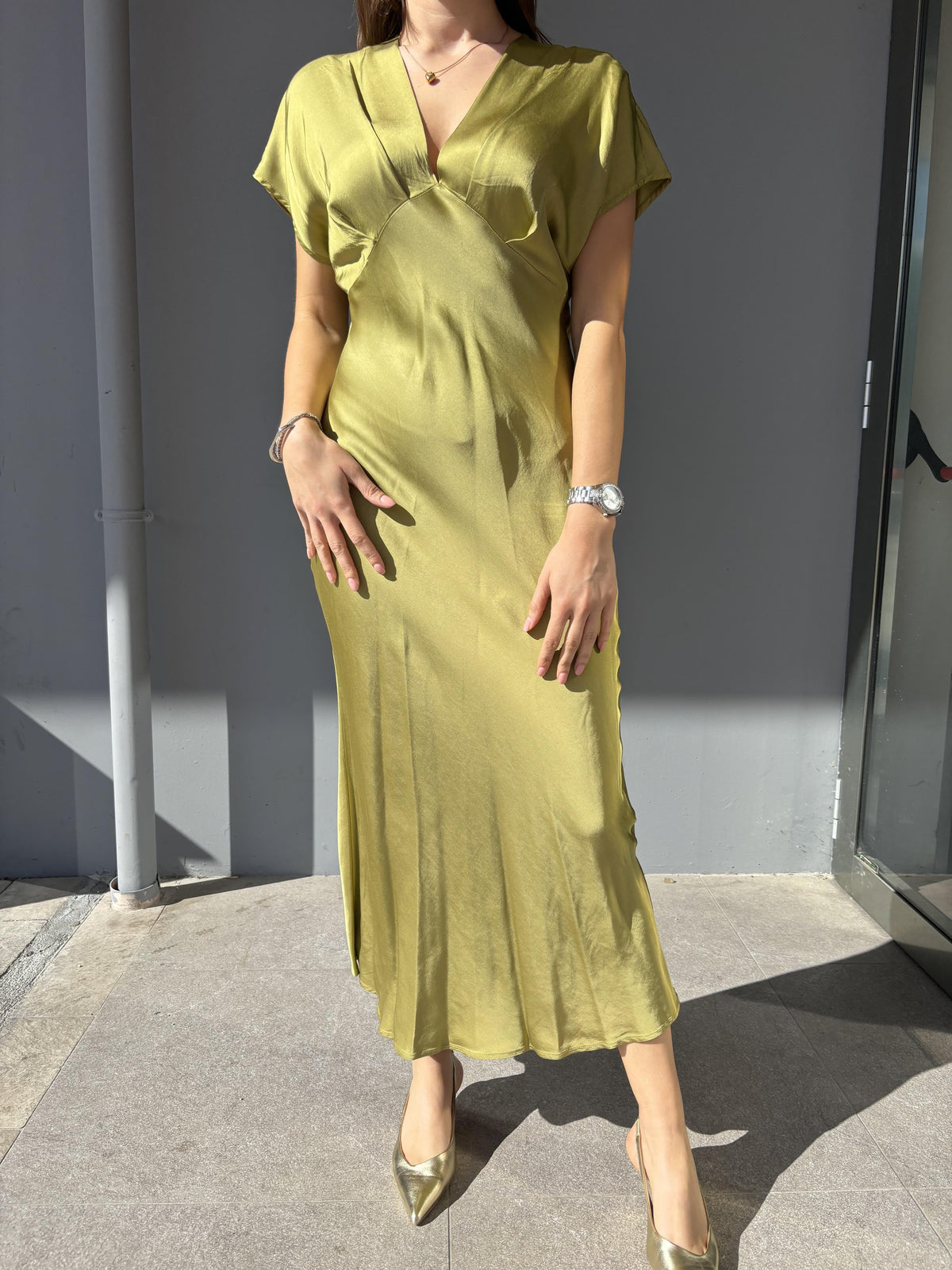 Abito manica corta in satin