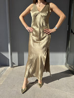 Abito con scollo in satin