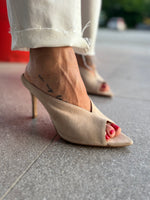 Mules in camoscio