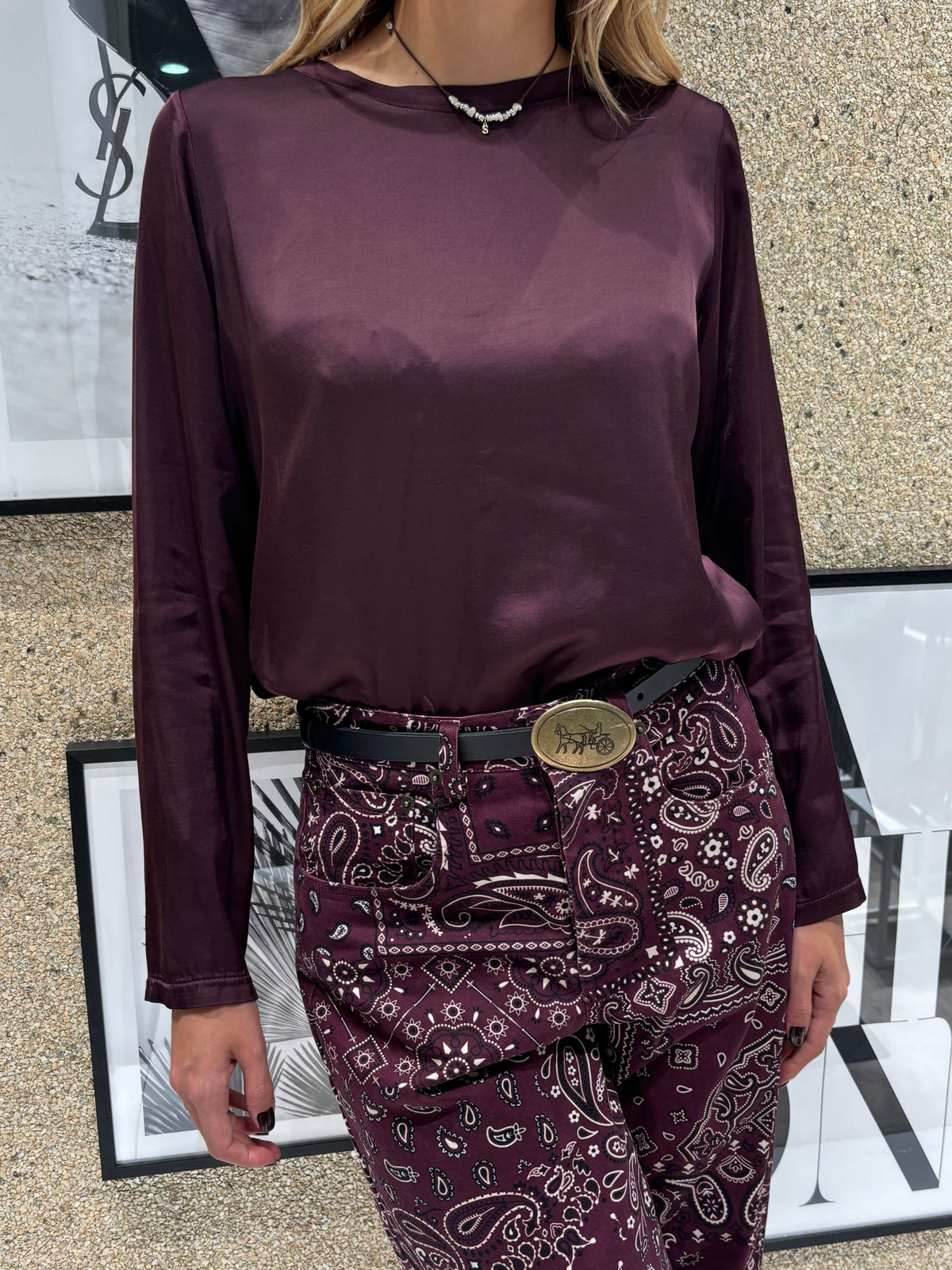 Blusa in satin stretch