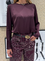 Blusa in satin stretch