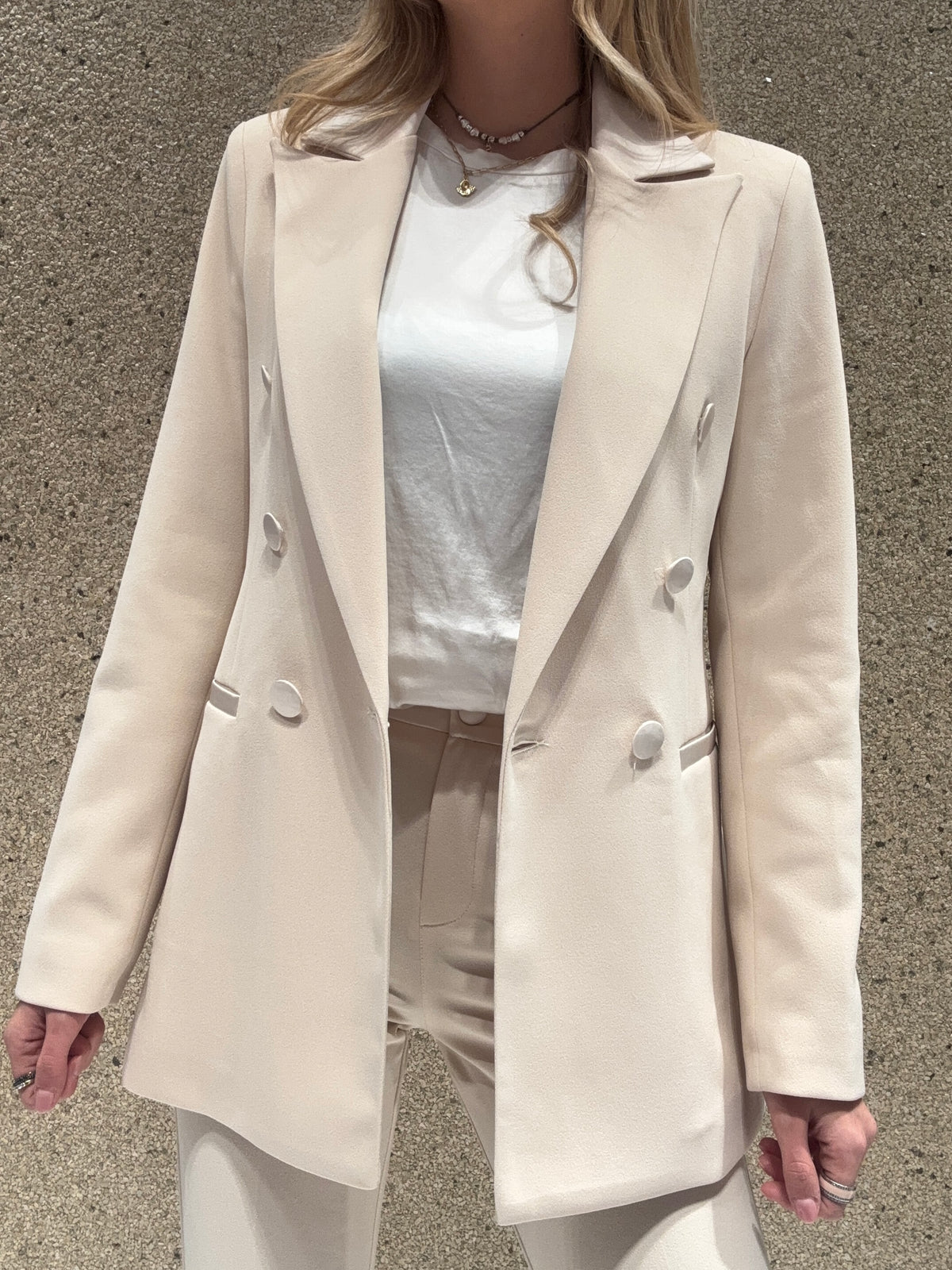 Completo elegante strutturato