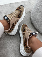 Sneaker in suede plat