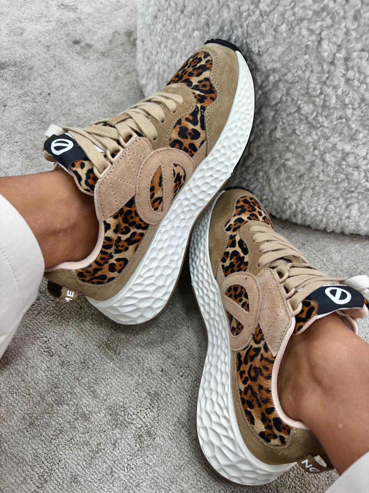 Sneaker in suede plat