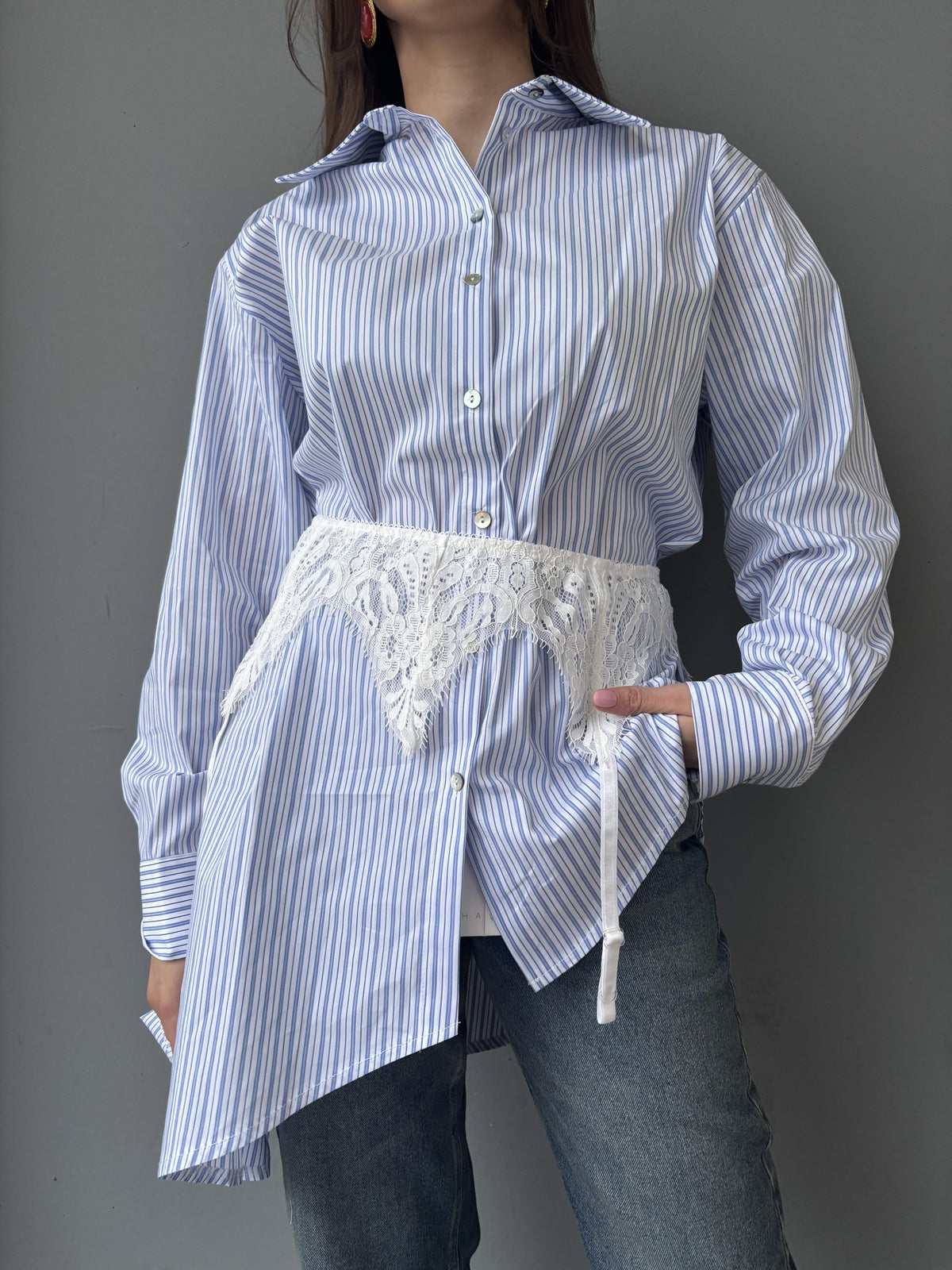 Camicia fondo diagonale e giarrettiera