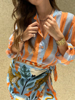 Camicia a righe larga