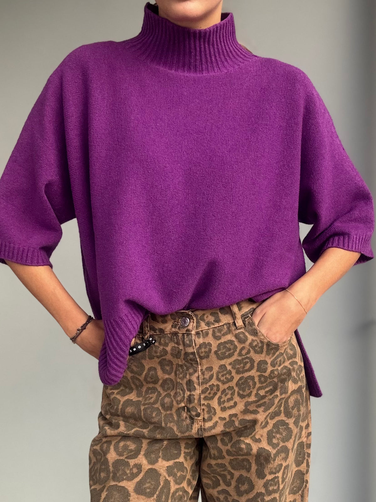 Maglia fondo a coste e spacchi