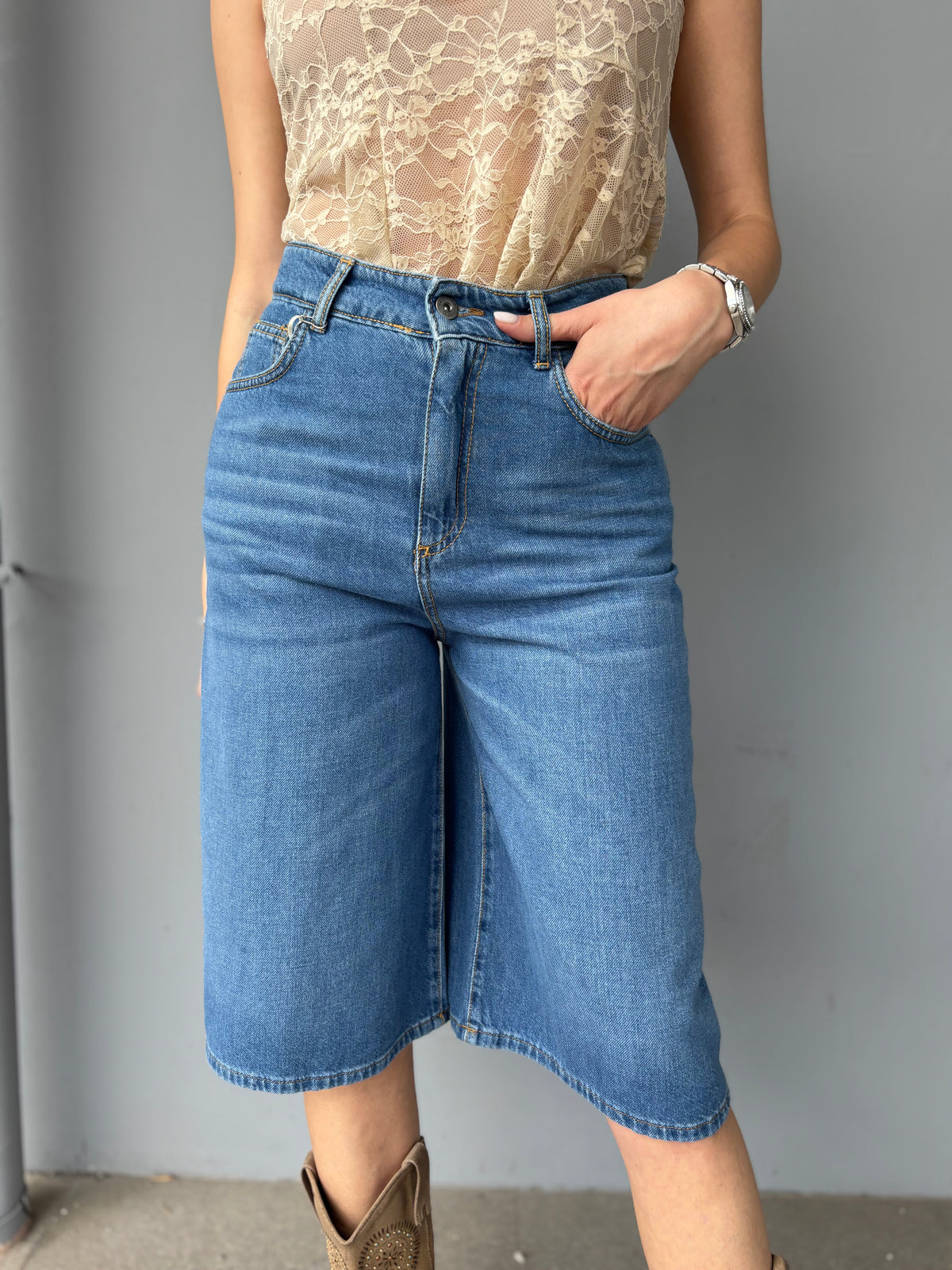 Bermuda denim