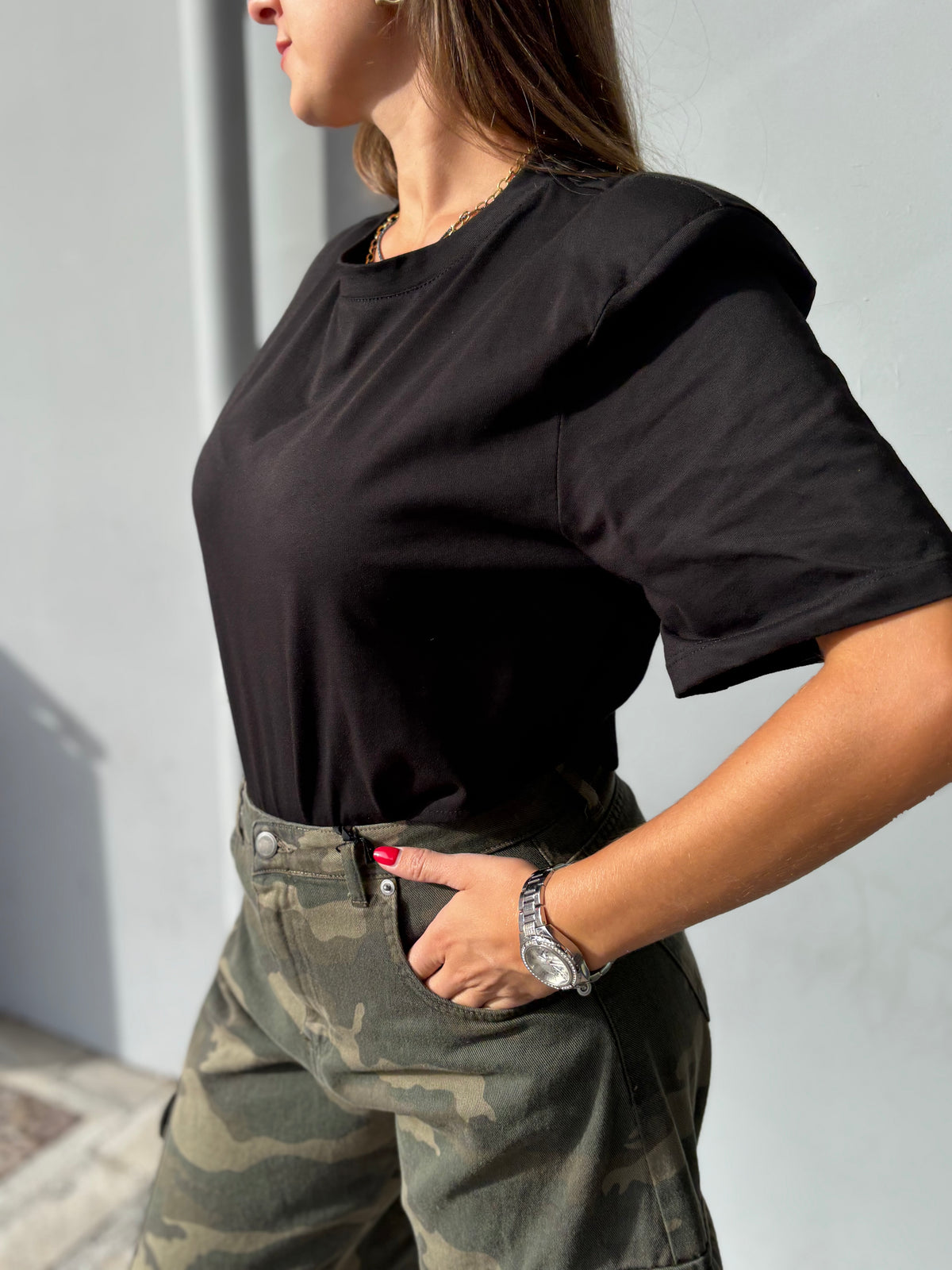 T-shirt a body con rinforzo spalline