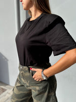 T-shirt a body con rinforzo spalline