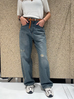 Jeans boyfriend con cintura