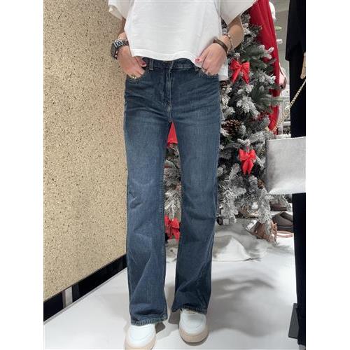jeans a zampa