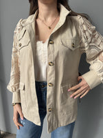 Sahariana con manica in pizzo