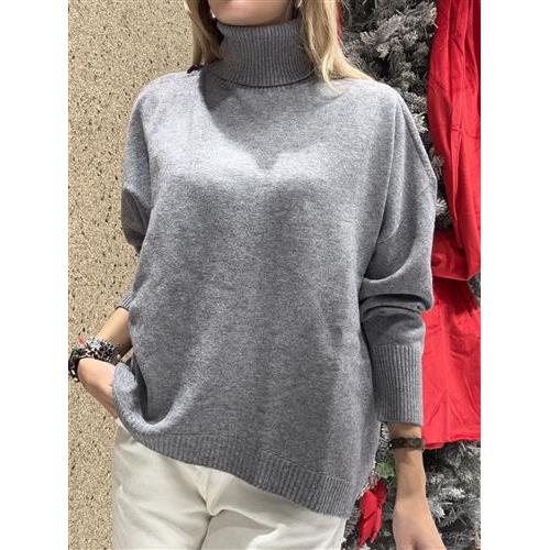 Maglia collo alto svasata
