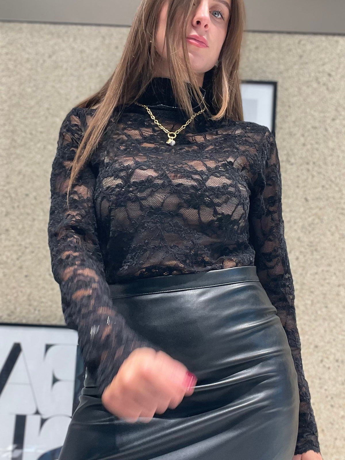Dolcevita con bordo in pizzo