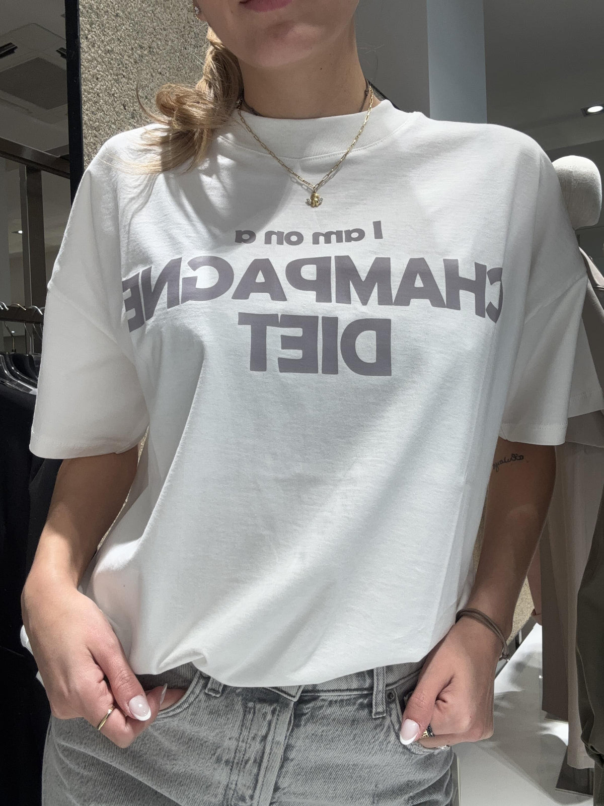 T-shirt "i am on a champagne diet"