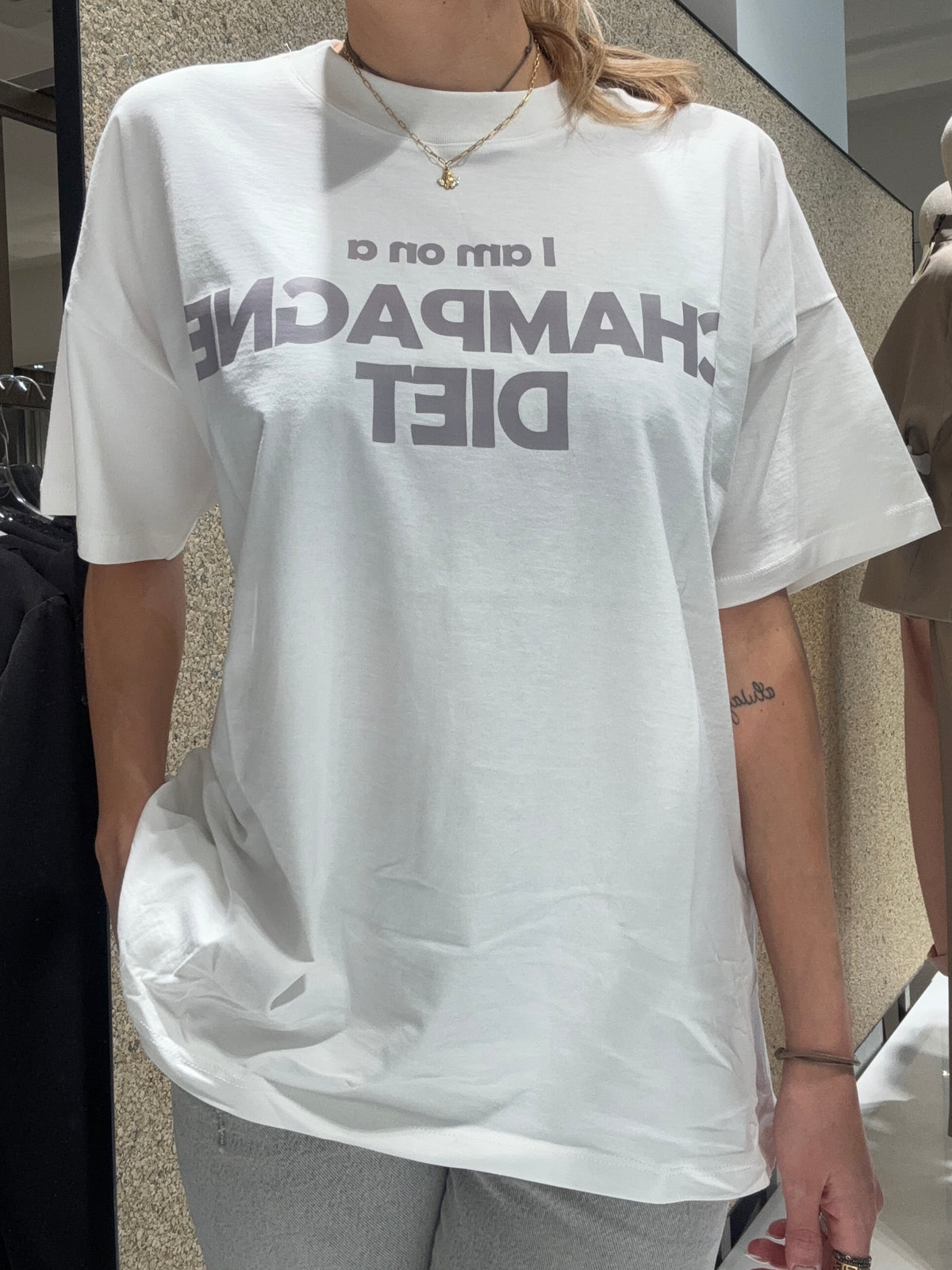 T-shirt "i am on a champagne diet"