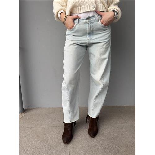 Jeans barrel