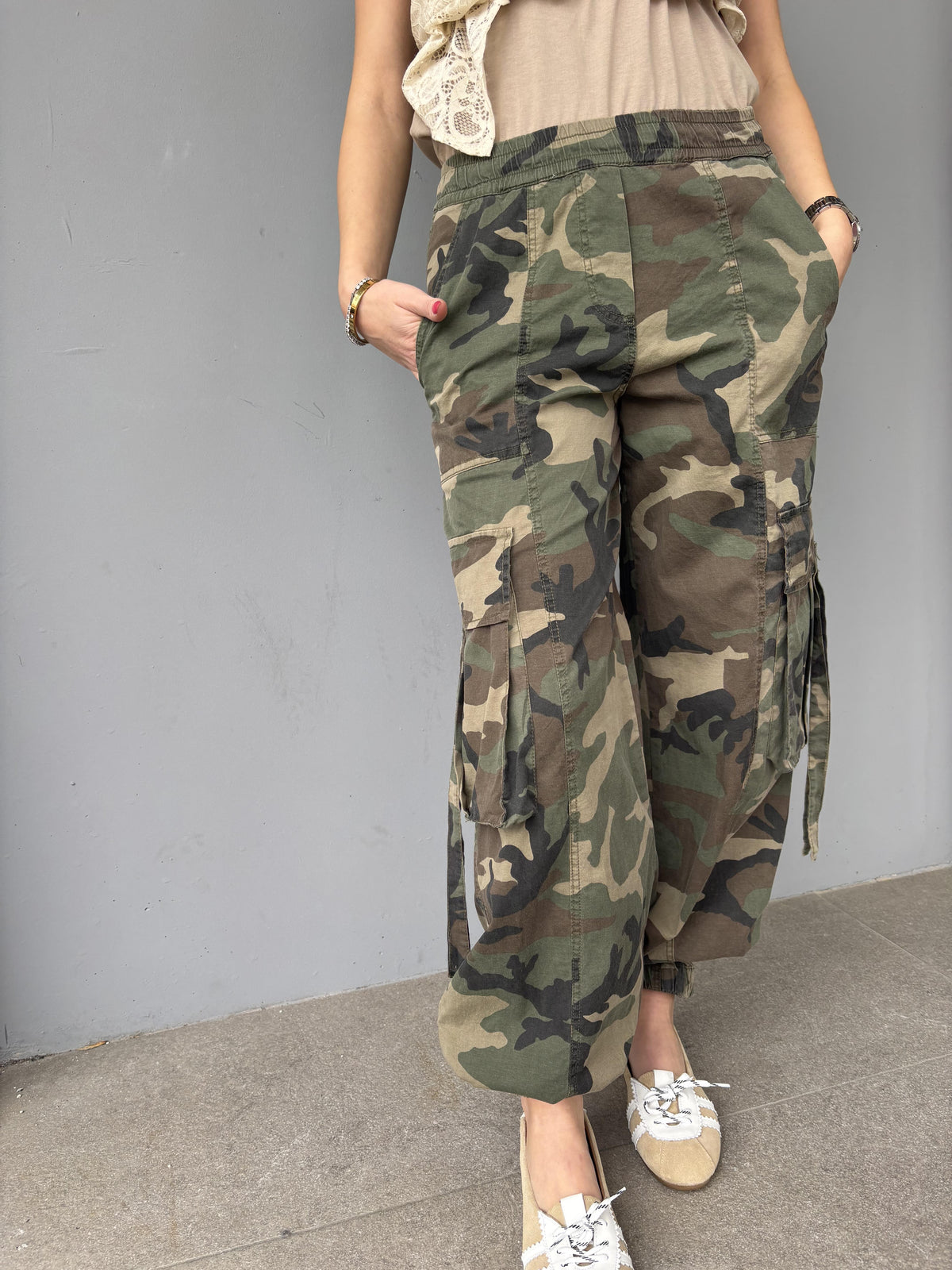 Pantalone cargo militare
