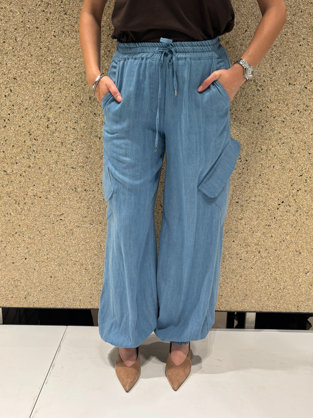 Pantalone chambray con tasche
