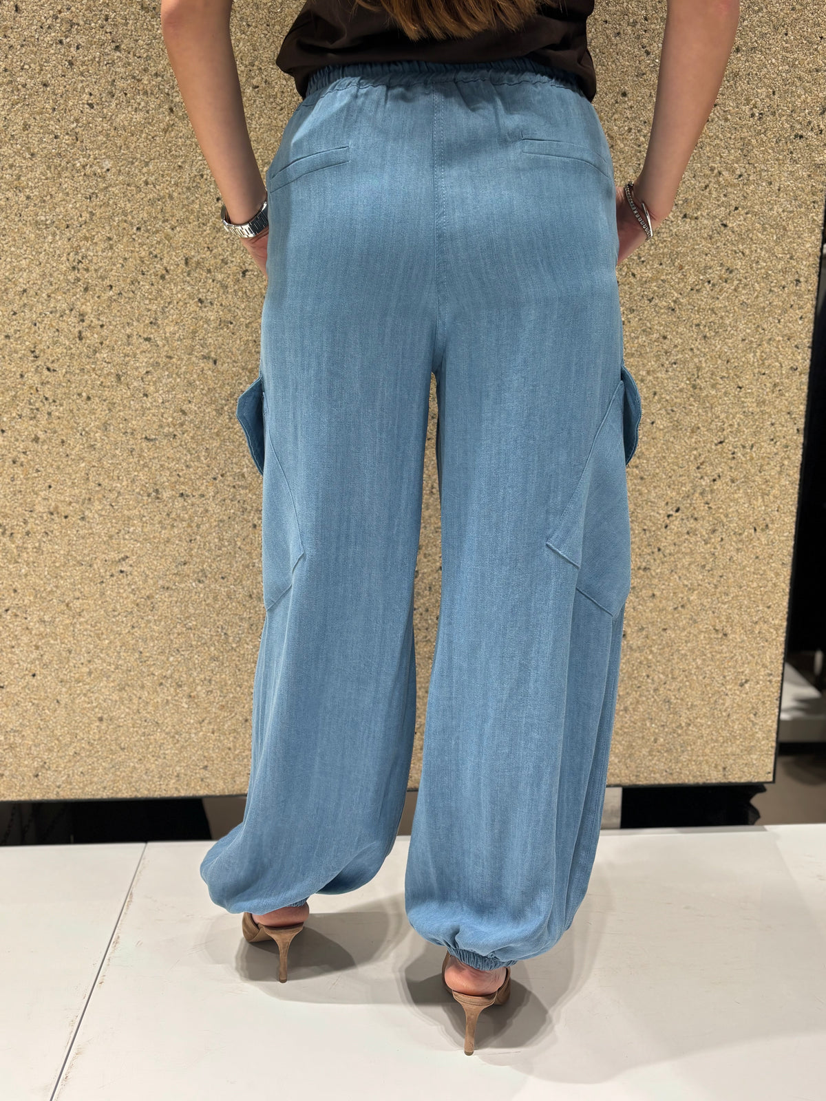 Pantalone chambray con tasche