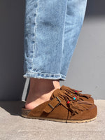 Mules in camoscio