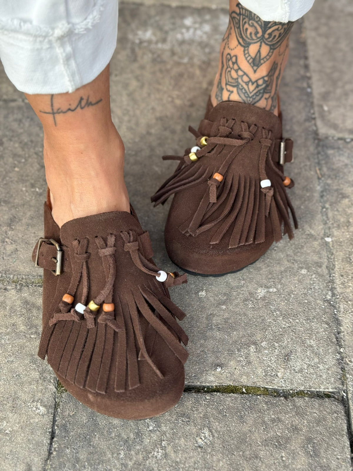 Mules in camoscio