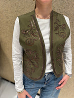 Gilet con lavorazioni