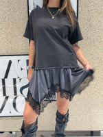 Abito in maglia con pizzo finale