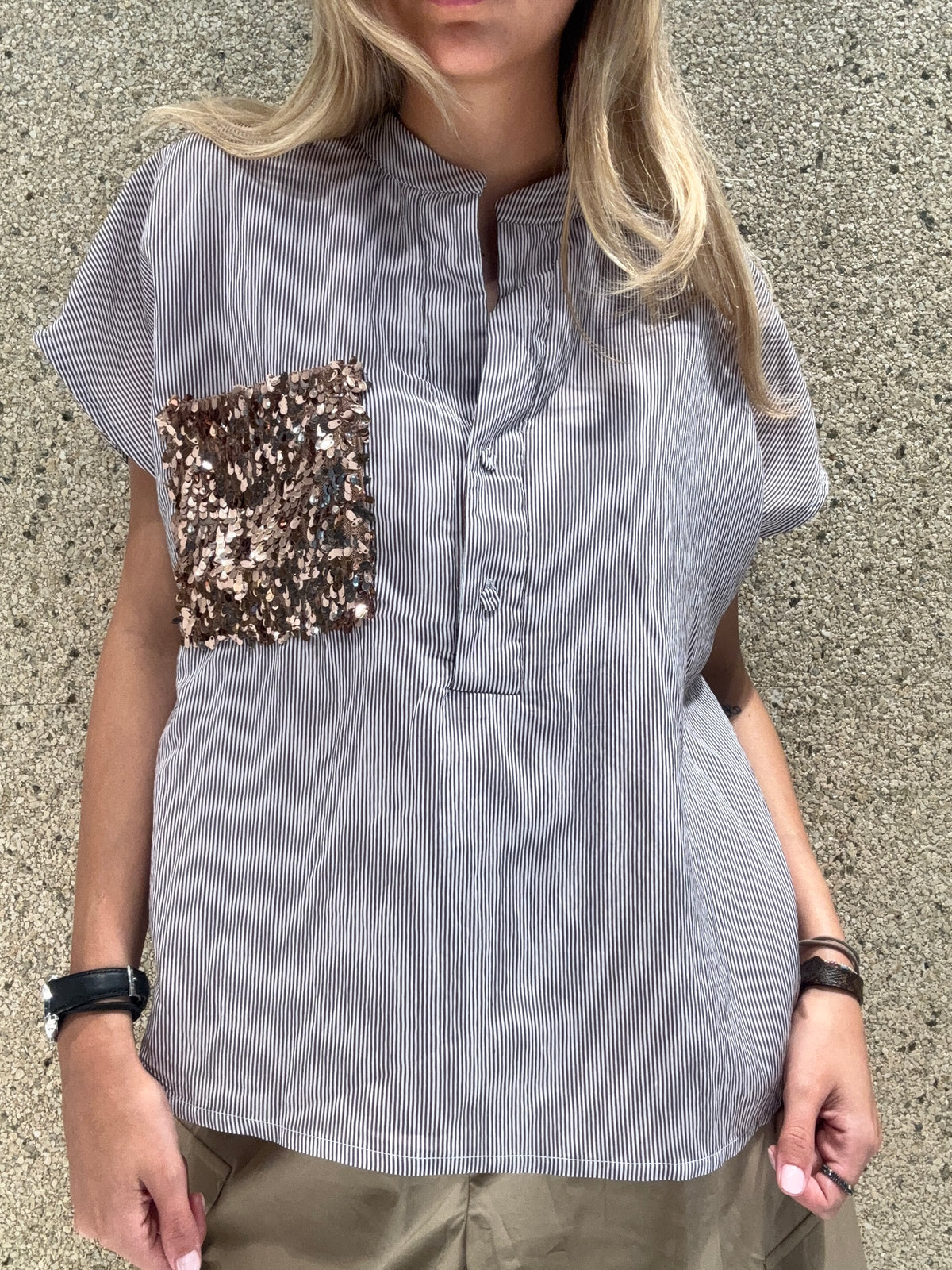 Camicia righe con tasca pailletes